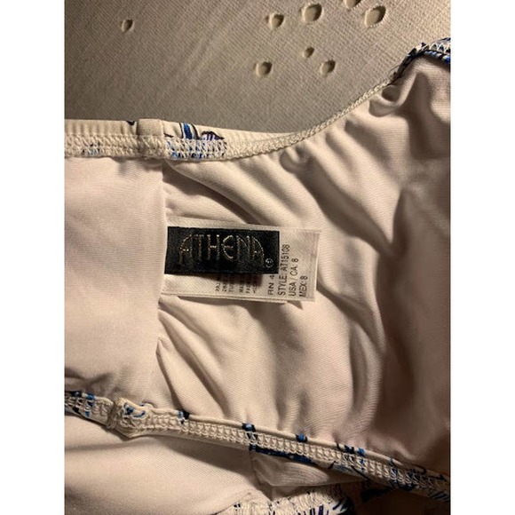 Athena Swim Floral Ruffle Swimsuit Top Size 8 Medium White & Blue - Picture 4 of 4